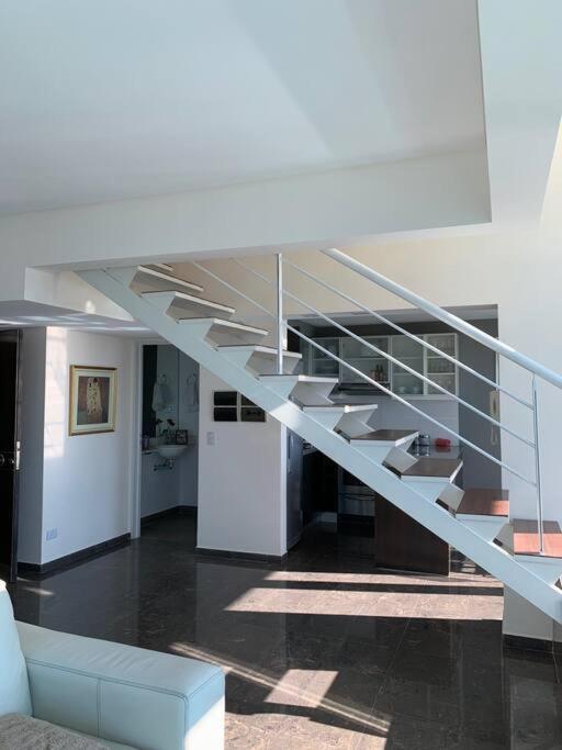 Sky View Loft *